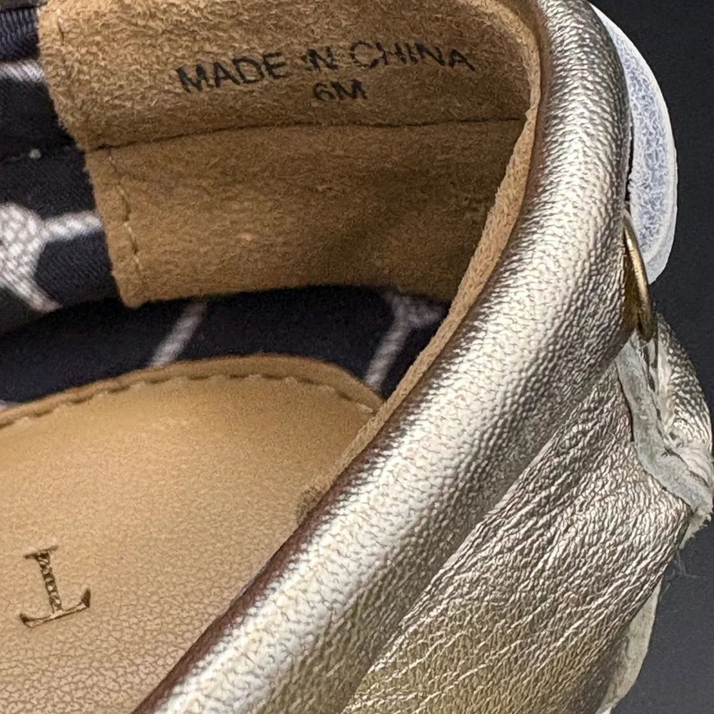 **CLOSET CLOSEOUT**Talbots NIB Light Gold Leather deck shoes with laces size 6 - Picture 6 of 9